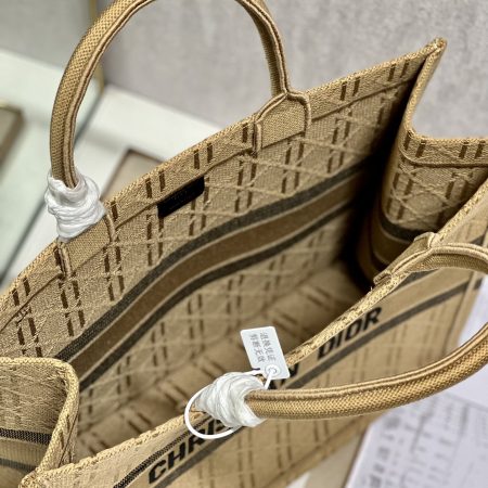 Dior Book Tote Large Natural Cannage Raffia - Image 3