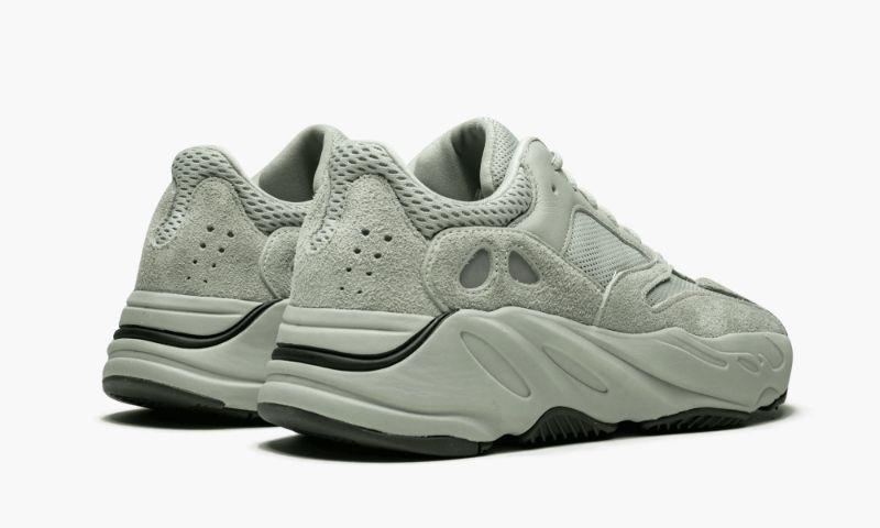 Yeezys Boost 700 “ Salt" - Image 3