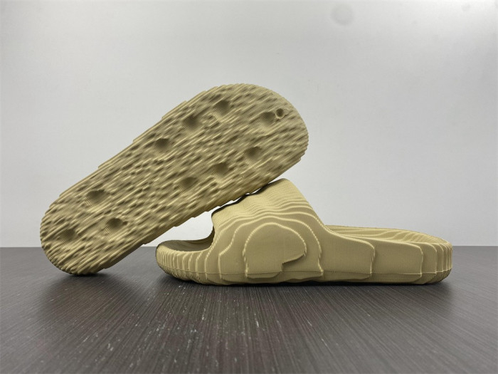 Yeezy Slide new collection 2 - Image 4