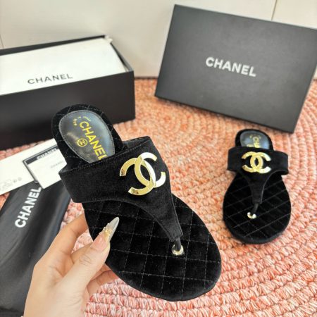 Chanel CC Logo Thong Sandals - Image 11