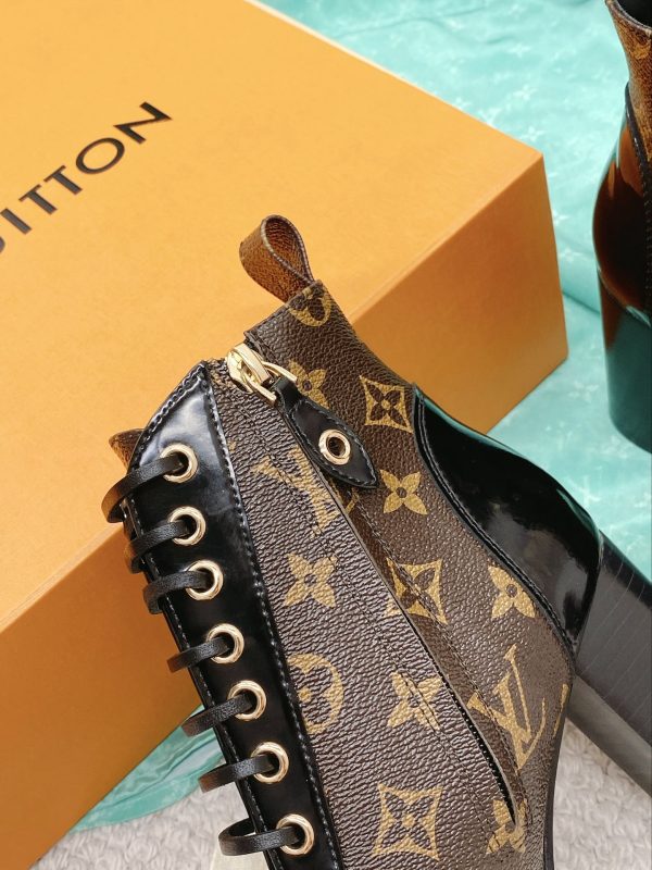 LV Star Trail Ankle Boots