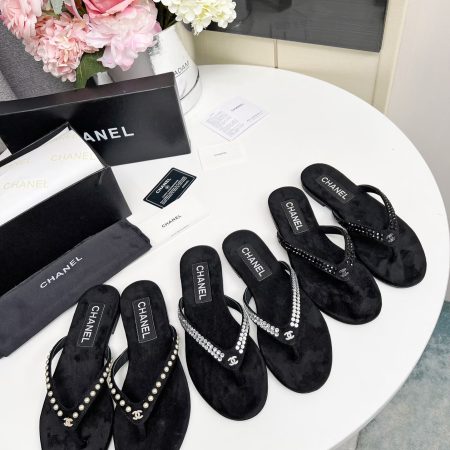 Chanel Velvet 25C Flip-flops - Image 1