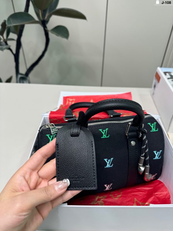 LV keepall 25 Bag