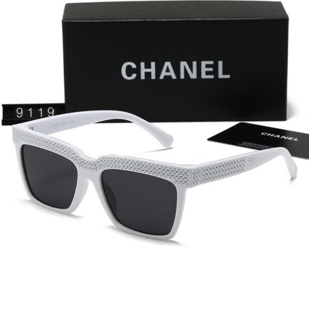 Chanel Fashionable Sunglasses - Image 3