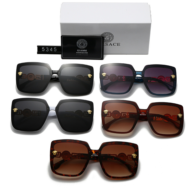 Versace Fashionable Sunglasses - Image 1