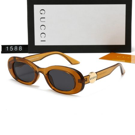 Gucci Fashionable Sunglasses - Image 5