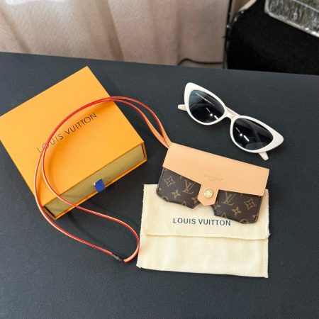 LV Glasses Holder - Image 1