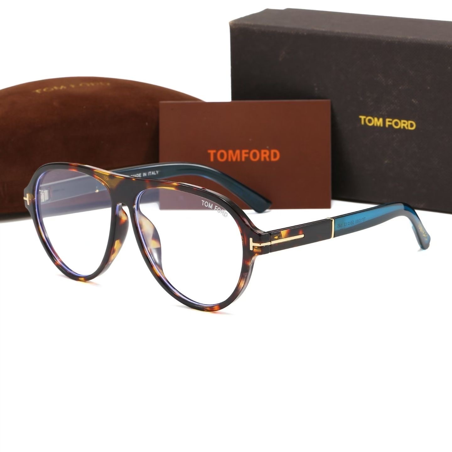 Tom Ford Fashionable Sunglasses - Image 8