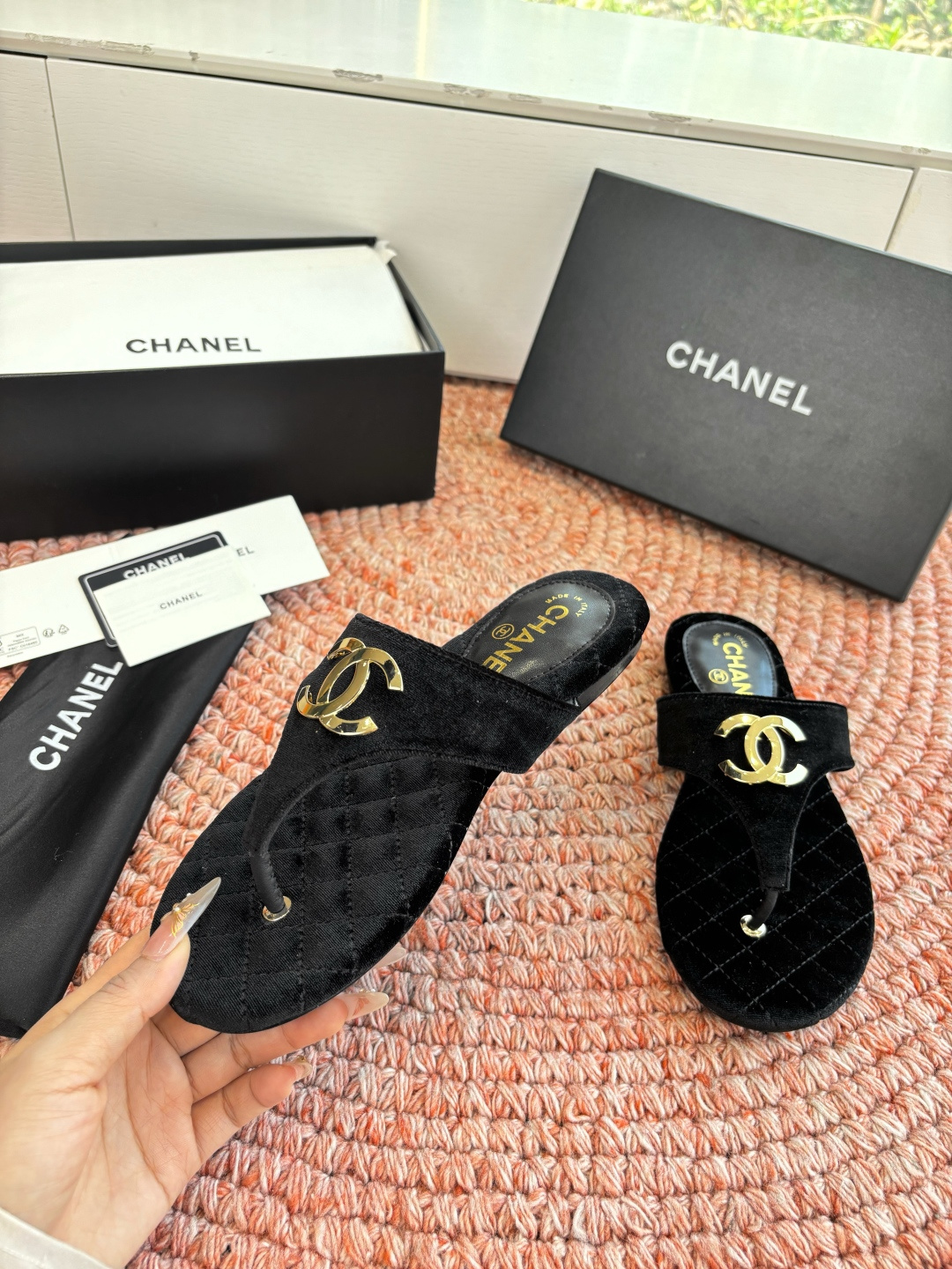Chanel CC Logo Thong Sandals - Image 10