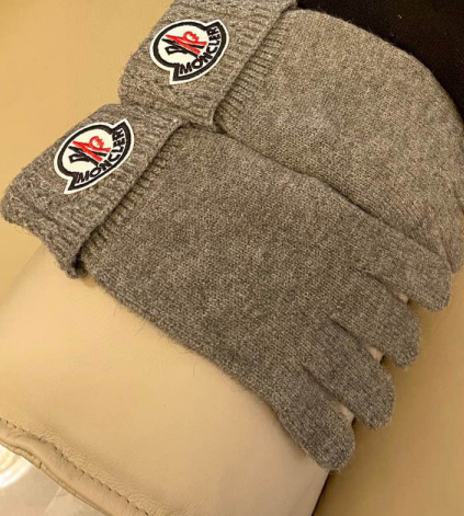 Moncler Autumn Winter Wool Knit Gloves