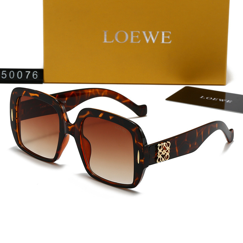 LOEWE Fashionable Sunglasses - Image 5