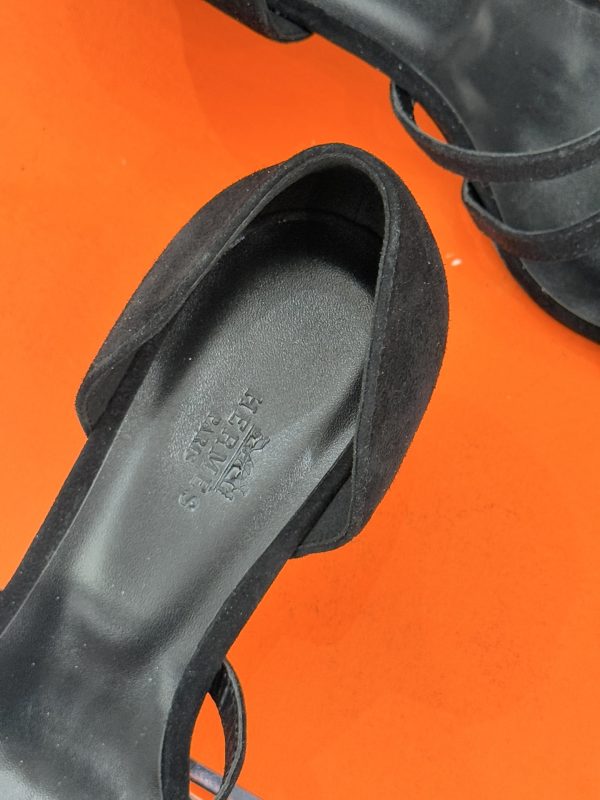 Hermès Kelly Buckle Thin-Strap Kitten-Heel Sandals