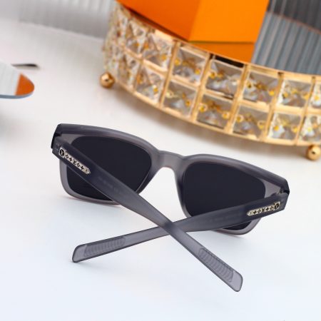 LV Fashionable Sunglasses - Image 9