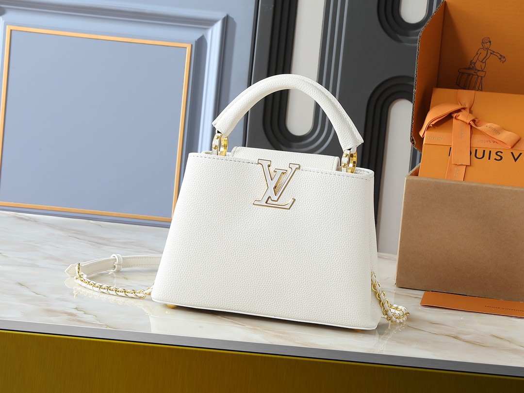 LV Capucines Handbag - Image 3