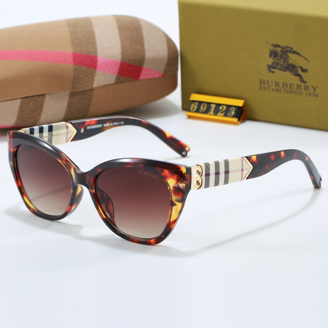 Burberry Fashionable Sunglasses - Image 8