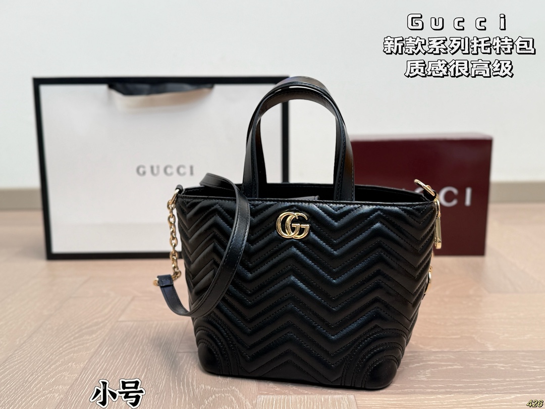 Gucci Betty mini tote bag in Black Leather - Image 4