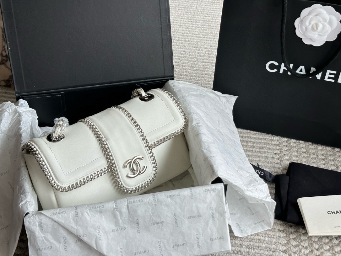 Chanel Medium Madison Flap Bag - Image 2