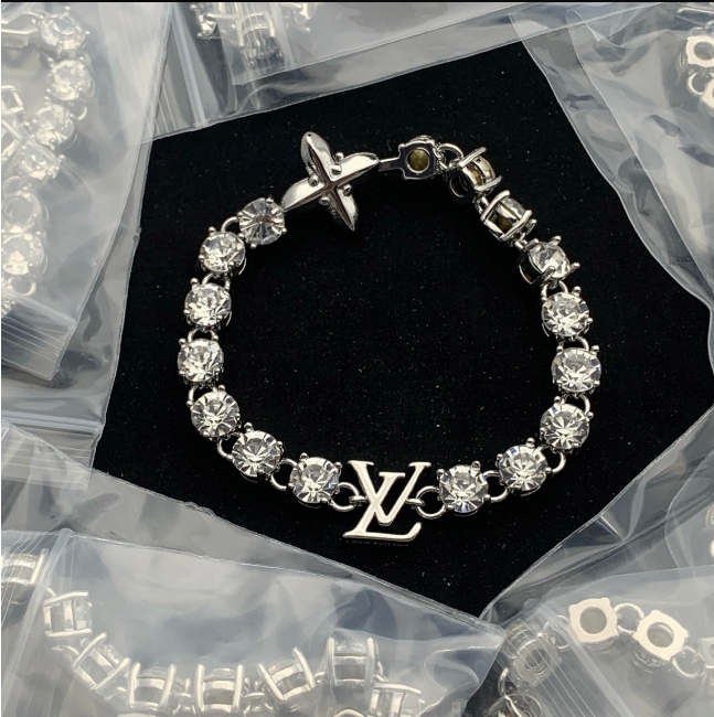 LV Bracelet - Image 3