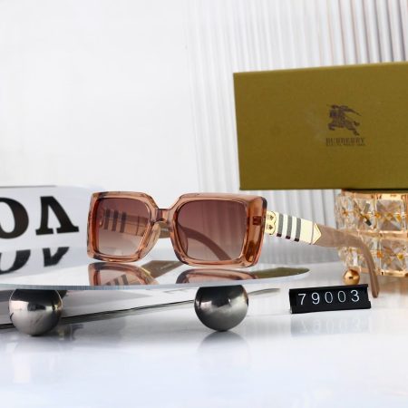 Burberry Fashionable Sunglasses - Image 5