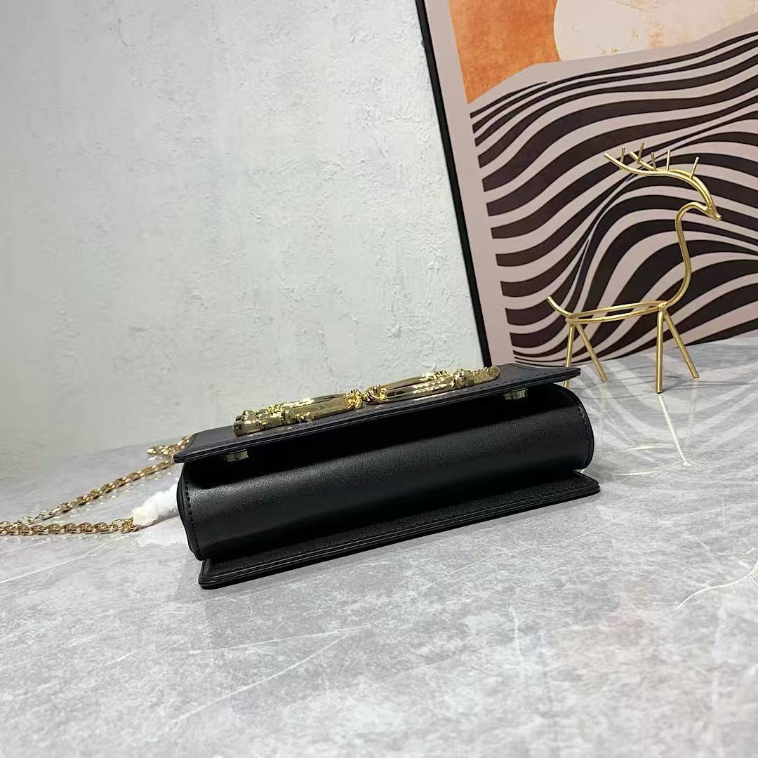 Dolce & Gabbana Shoulder Bag - Image 4
