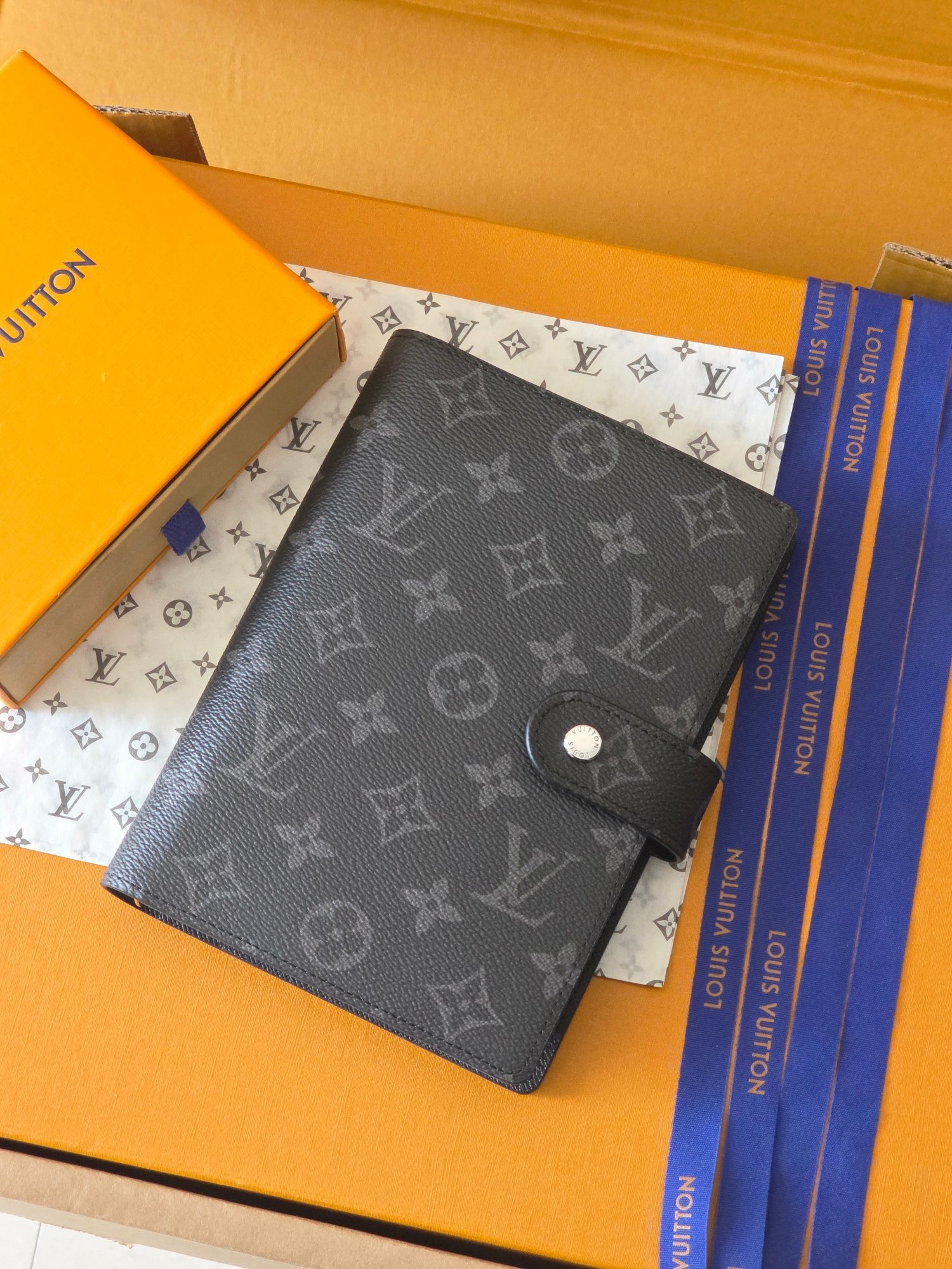 LV Notebooks - Image 4