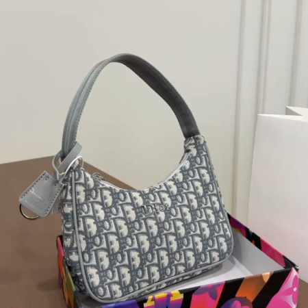 Dior Hobo Underarm Bag - Image 2