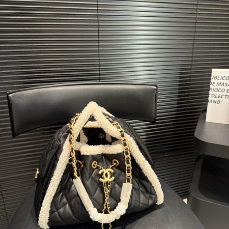 Chanel 25K Hobo Bag - Image 1