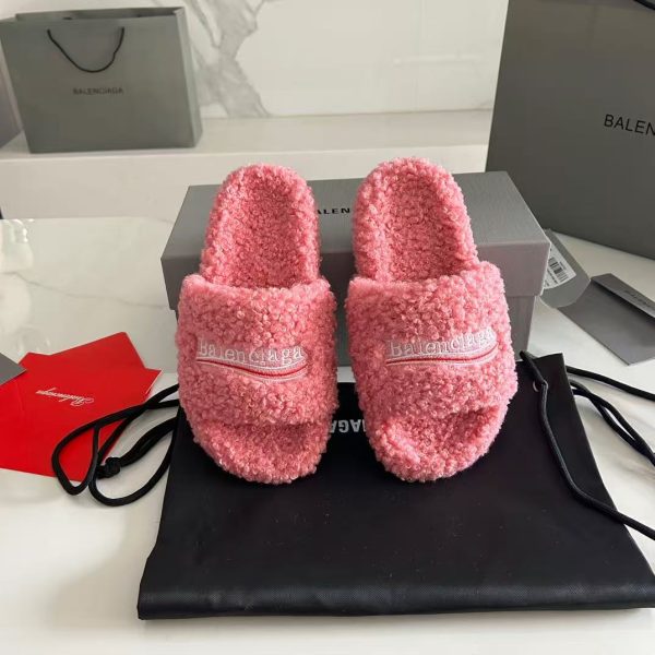 Balenciaga Fall/Winter Fur-Lined Slippers