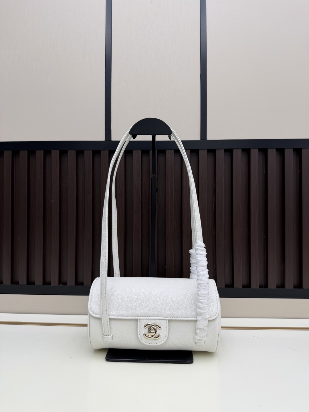 Chanel Large Flap Bag - Image 4