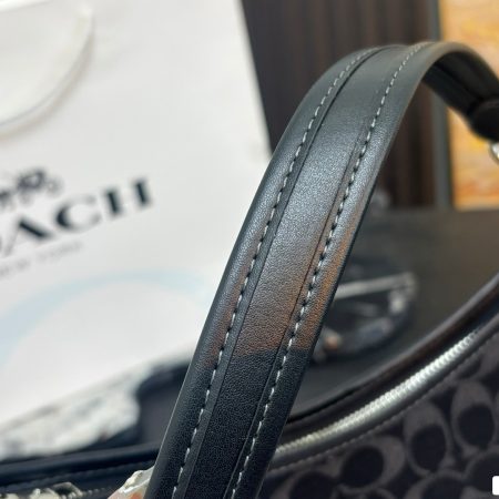 Coach Laurel 19 Tote Bag - Image 9