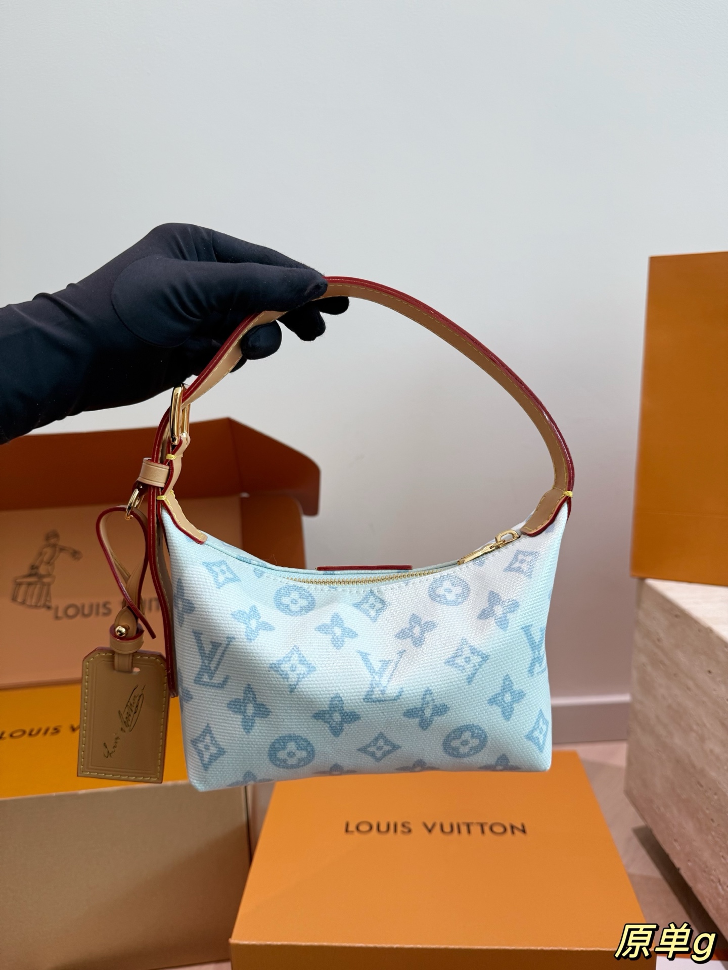 LV Pochette Hills Other Monogram Bag - Image 4