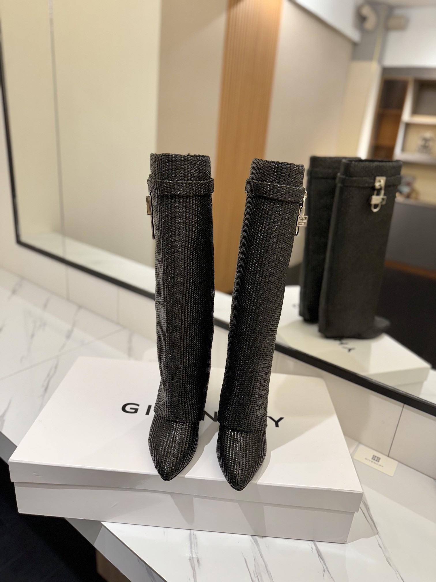 Givenchy Shark Lock Shoe - Image 6
