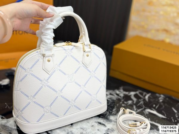 LV's New Shell Bag