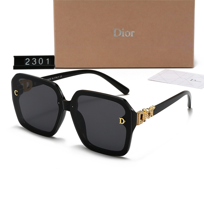 Dior Fashionable Sunglasses - Image 3