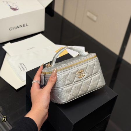Chanel Long Vanity With Chain Bag - Image 5
