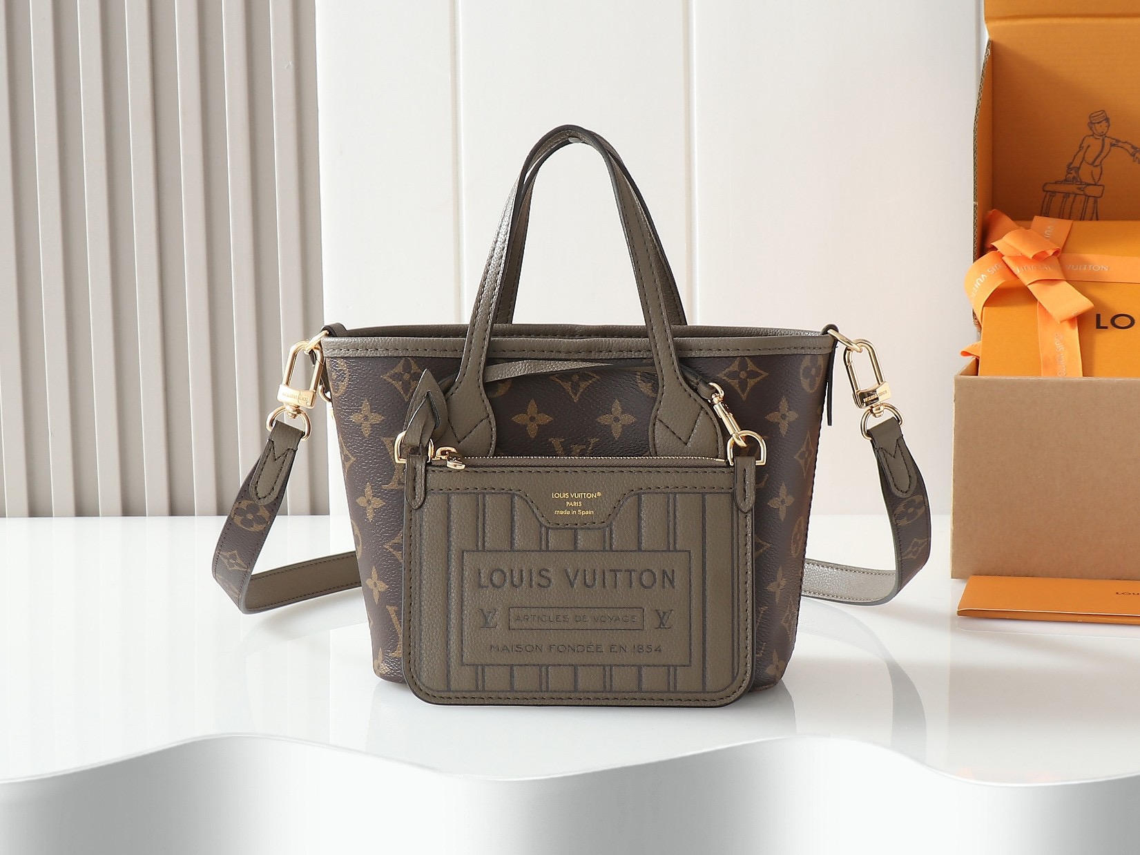 LV Neverfull Bandoulière Inside Out BB Handbag - Image 1