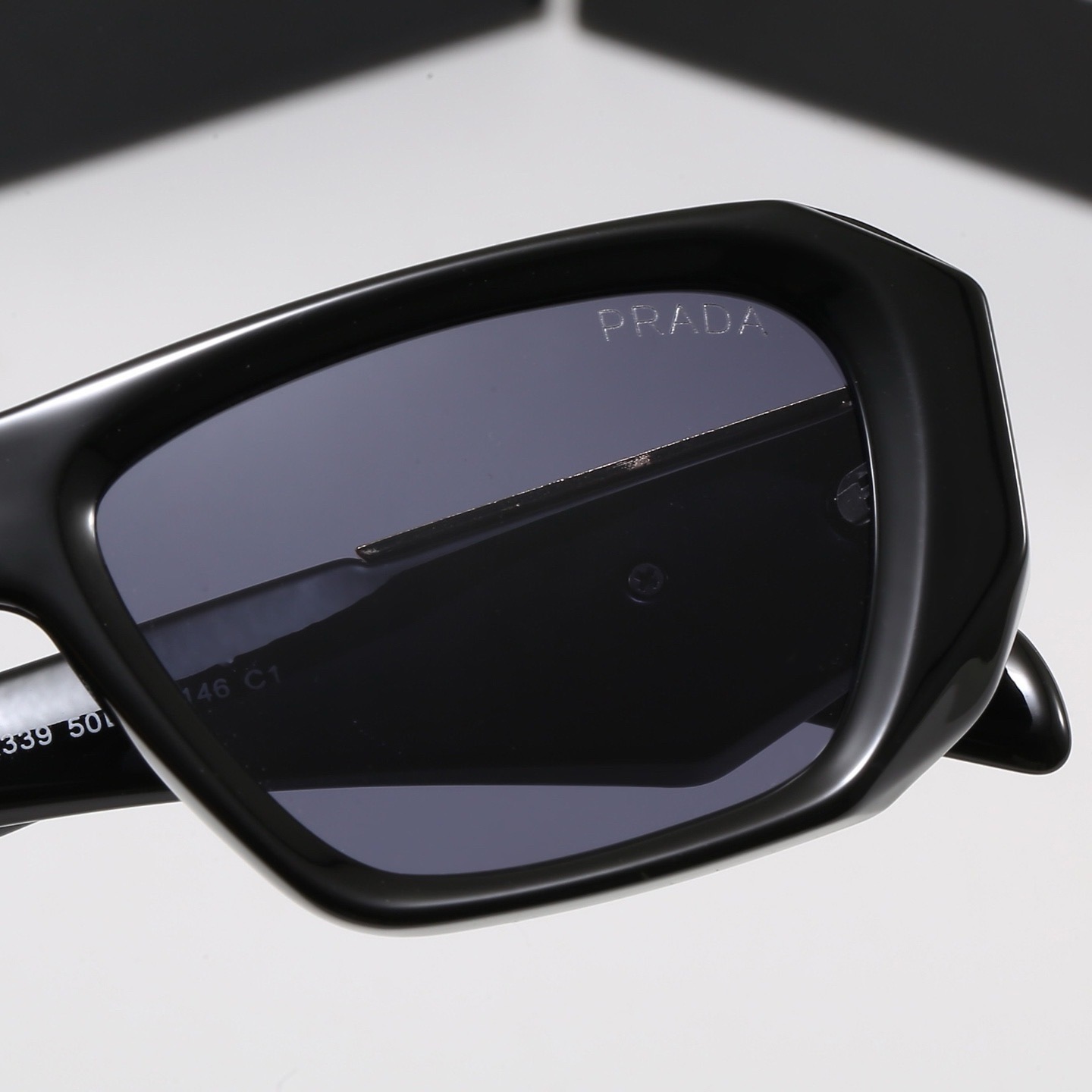 Prada Fashionable Sunglasses - Image 8