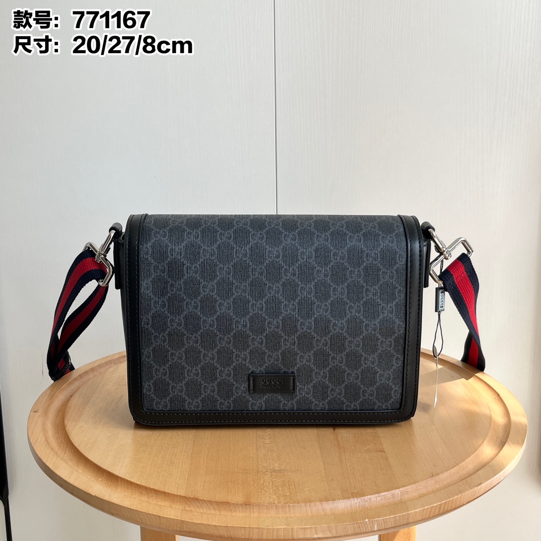 Gucci Supreme Canvas Bag - Image 1