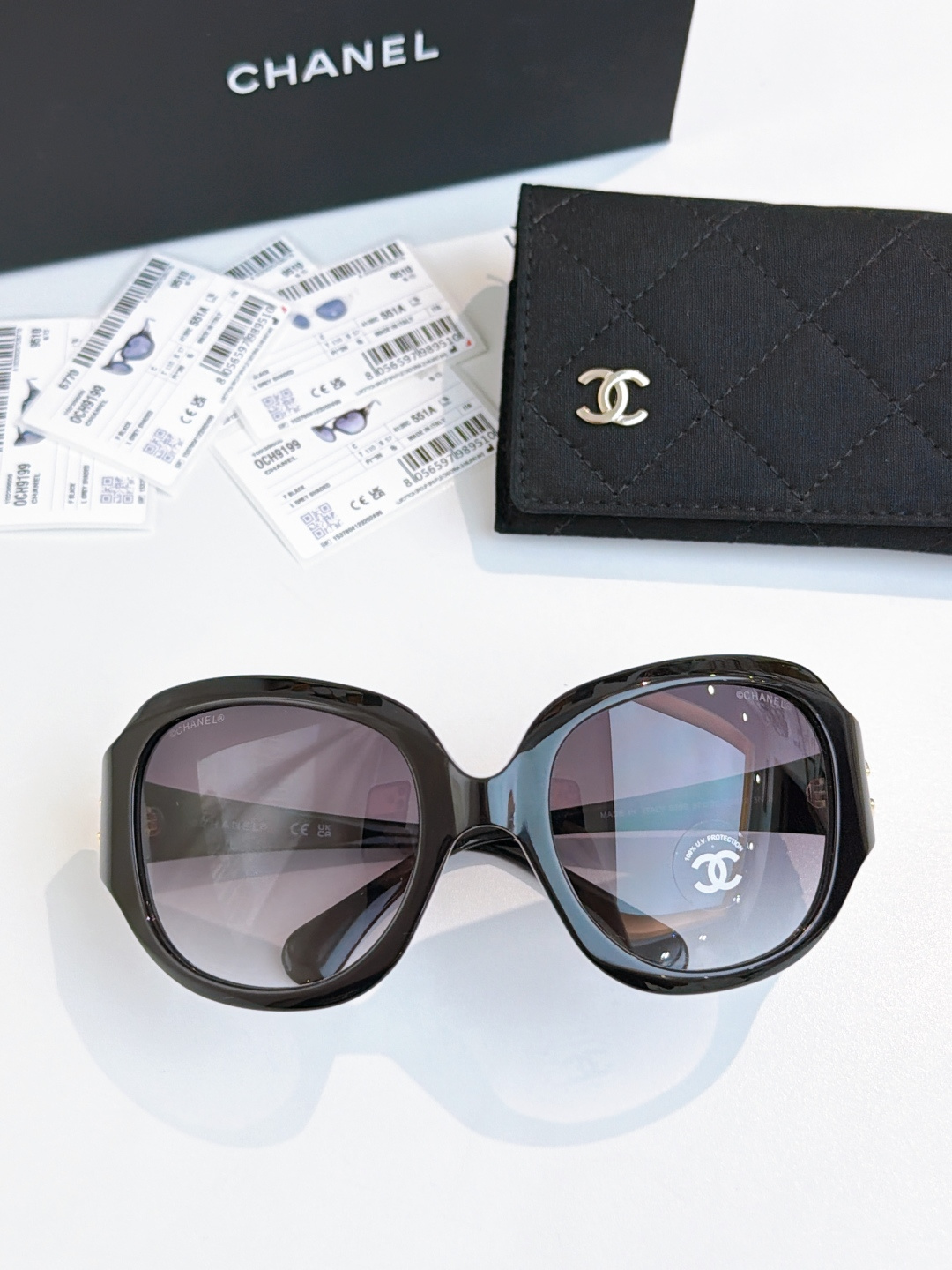 Chanel Fashionable Sunglasses - Image 3
