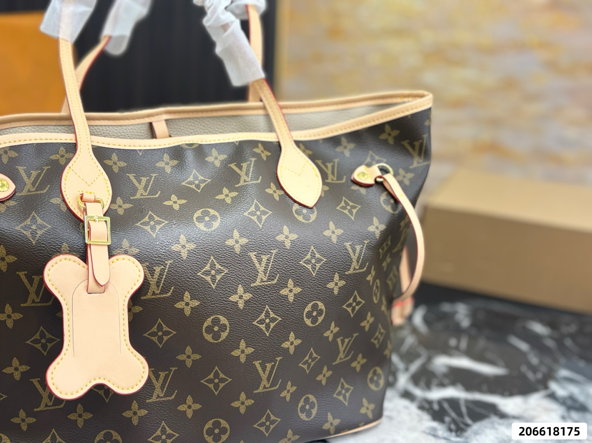 LV Neverfull Tote Bag - Image 5
