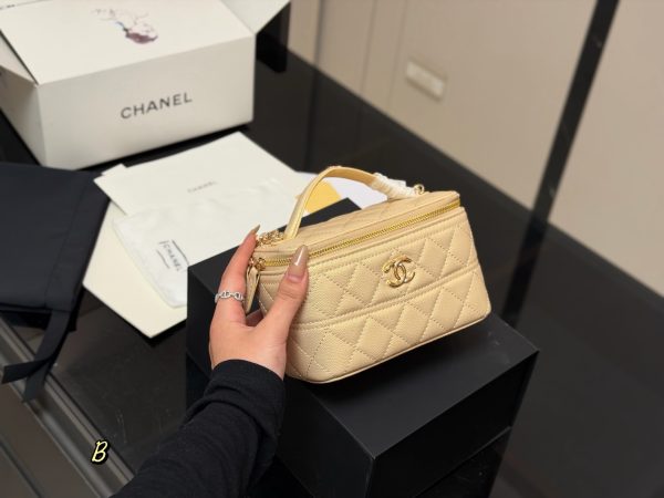 Chanel Long Vanity With Chain Bag