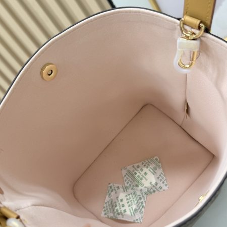 LV Allin BB Bag - Image 9