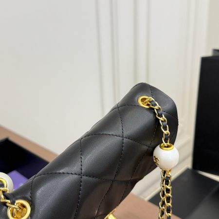 Chanel Pearl Large Mini Quilto Bag - Image 6