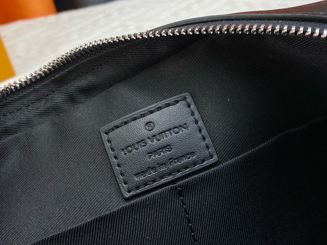 LV Reverse Monogram Eclipse Trio Messenger Bag - Image 9