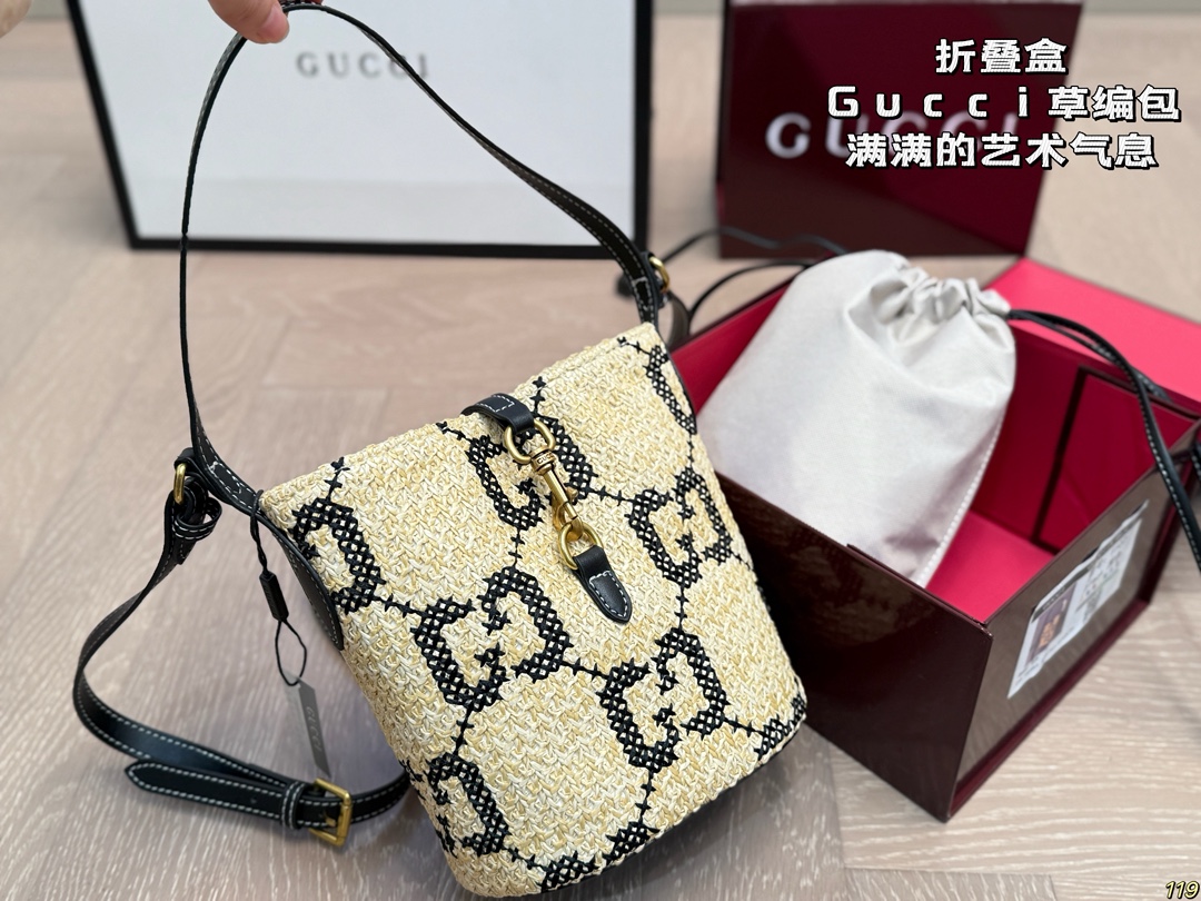 Gucci Mini Woven Bucket Bag - Image 4