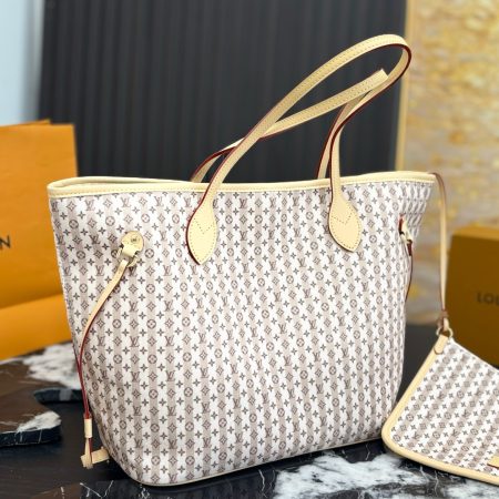 LV Neverfull Tote Bag - Image 7