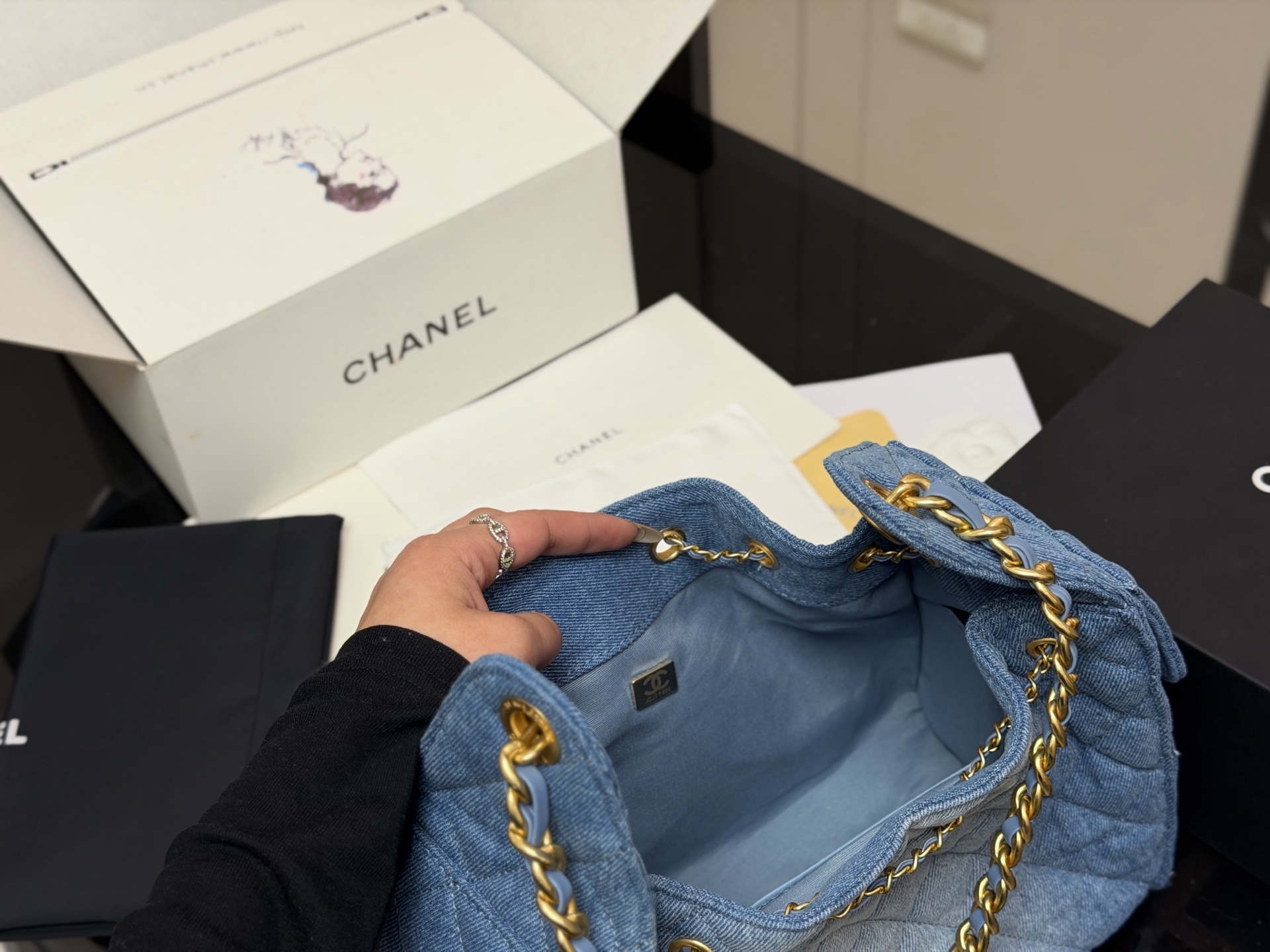 Chanel 25 Mini Hobo Bag - Image 7