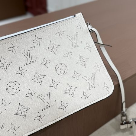 LV Blossom MM Tote Bag - Image 10