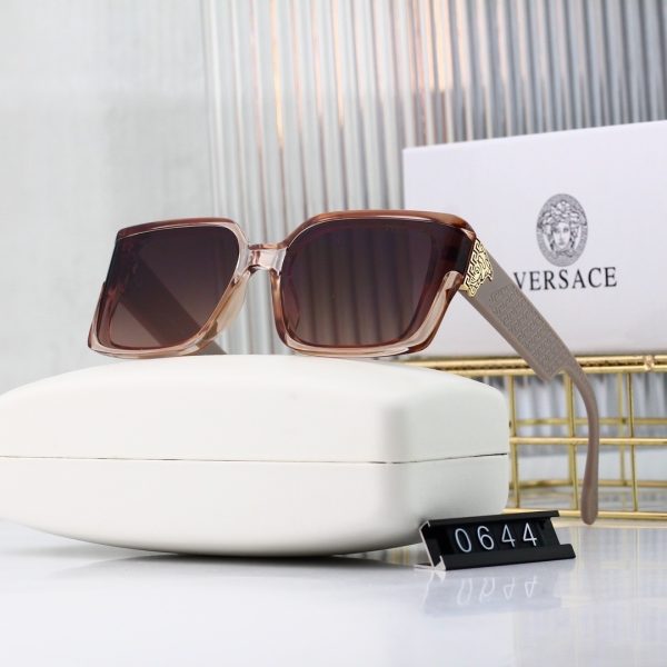 Versace Fashionable Sunglasses