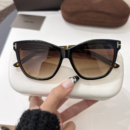Tom Ford Fashion Sunglasses Top Quality - Image 1
